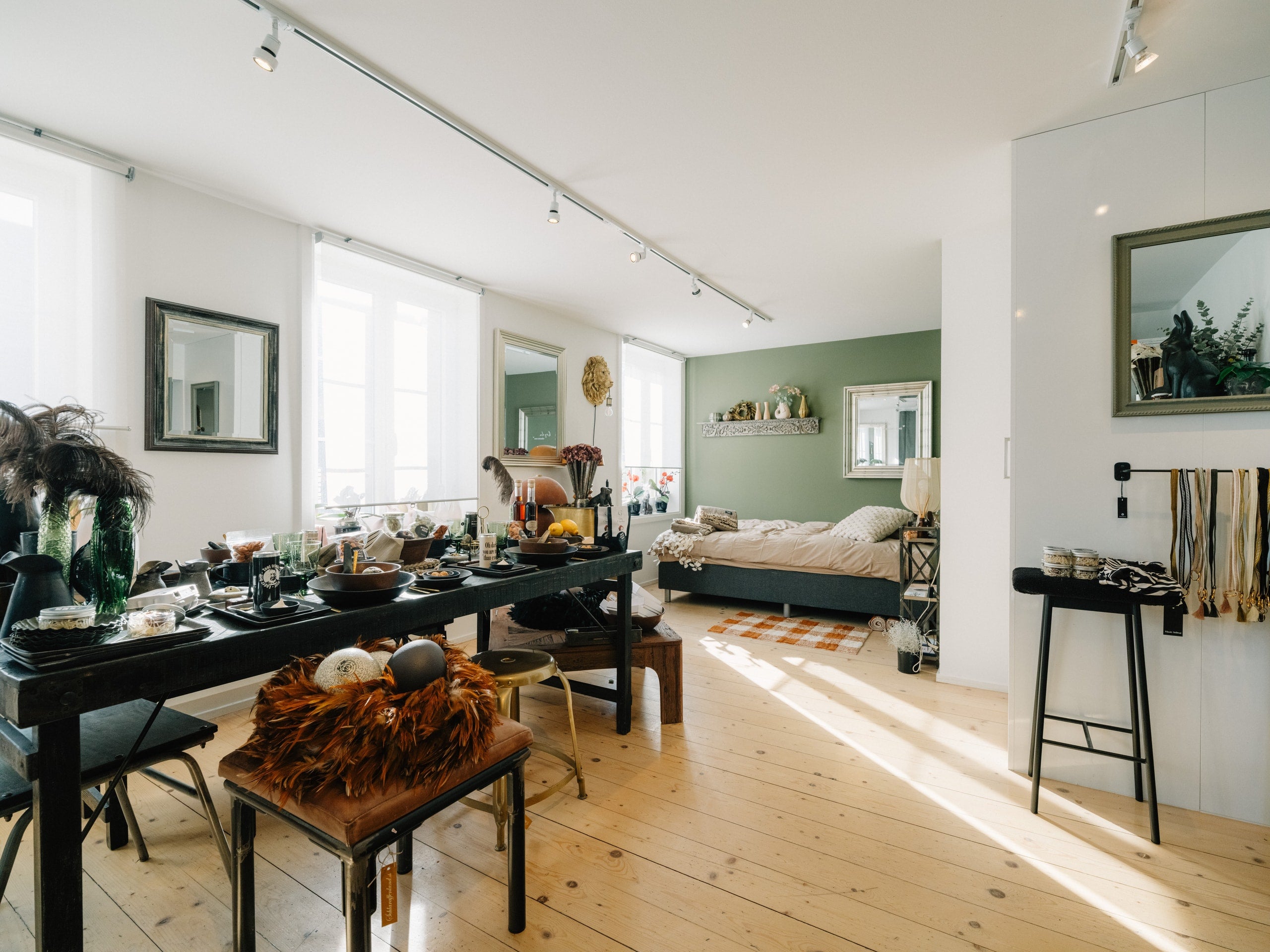 Bild: Dein stilvolles Zuhause auf Zeit: Modernes Business Apartment in Rüderswil