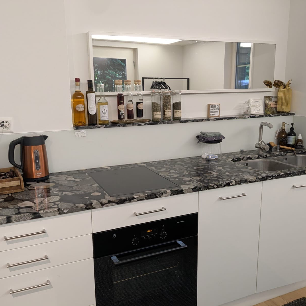 GUTSCHEIN 2 Uebernachtungen im B&B parterre schlaraffenland.ch