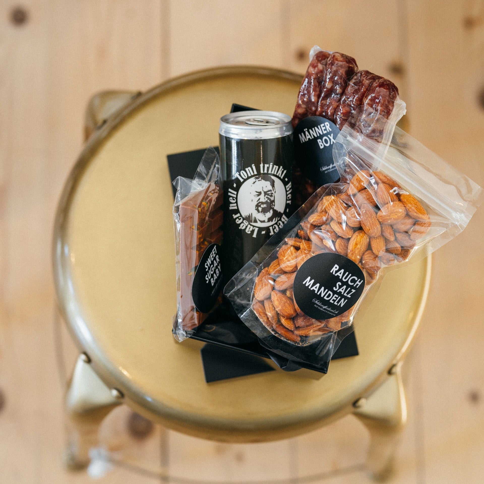 Geschenkbox Männer Wurst Bier und Auto