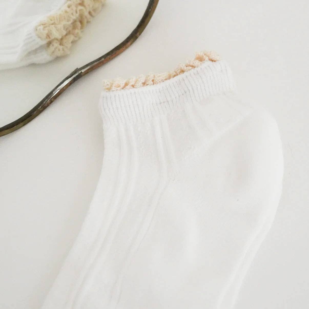 Makramee-Kurzsocken: Salbei grün