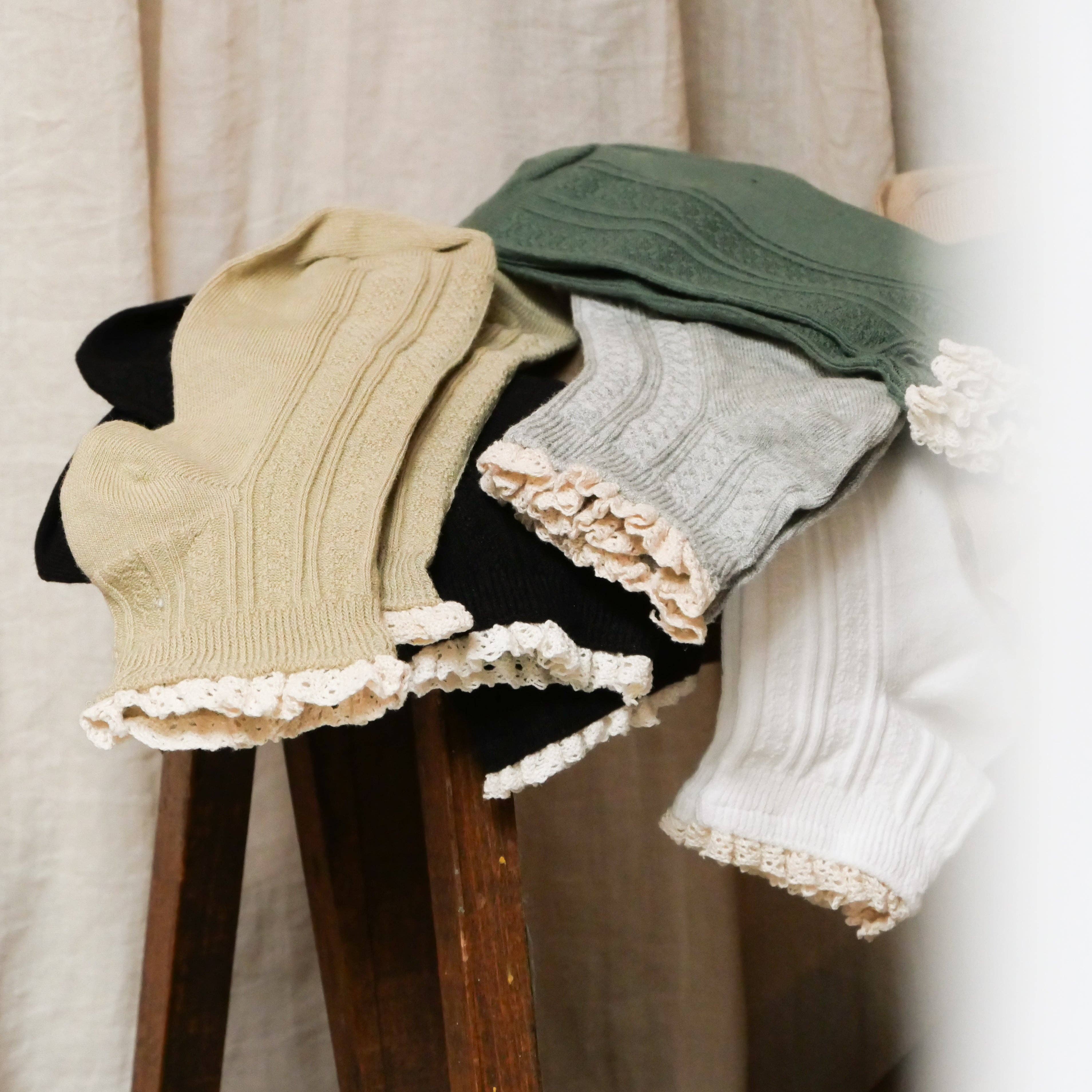 Makramee-Kurzsocken: Salbei grün