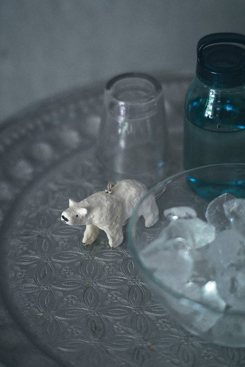 Eisbär aus Pappmaché